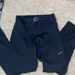 Dri- Fit Nike capri leggings
